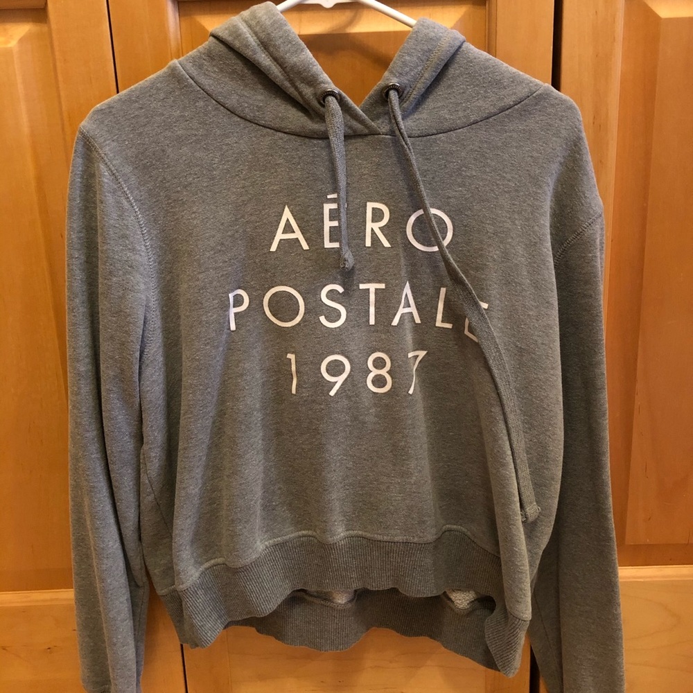 Grey Cropped aeropostale sweatshirt